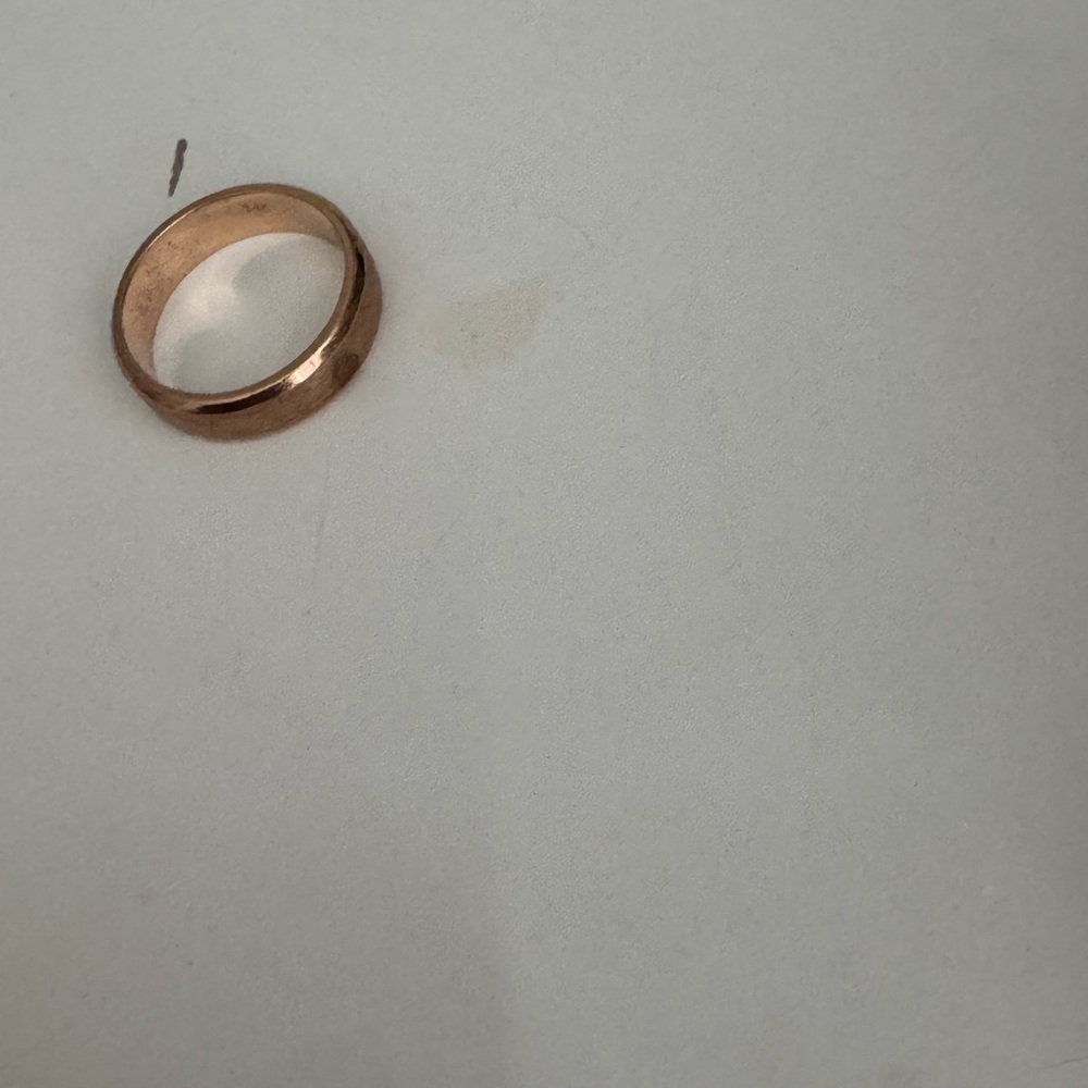 14K Rose Gold Ring - Picture 4 of 5